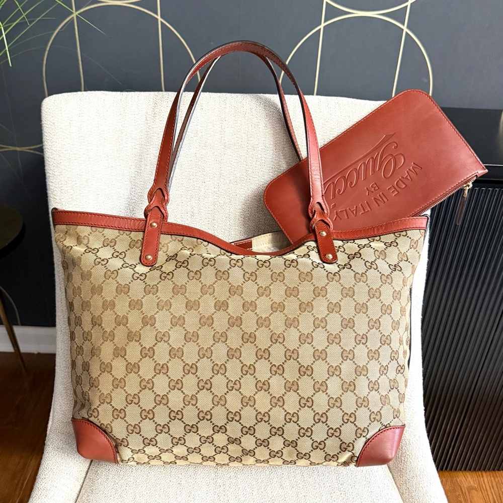 Gucci authentic brown canvas tote bag with brown leather with clutch - Picture 4 of 15